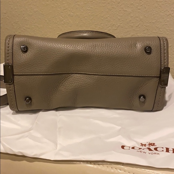 Coach 34816. Pebbled Leather Swagger crossbody bag - Picture 8 of 8